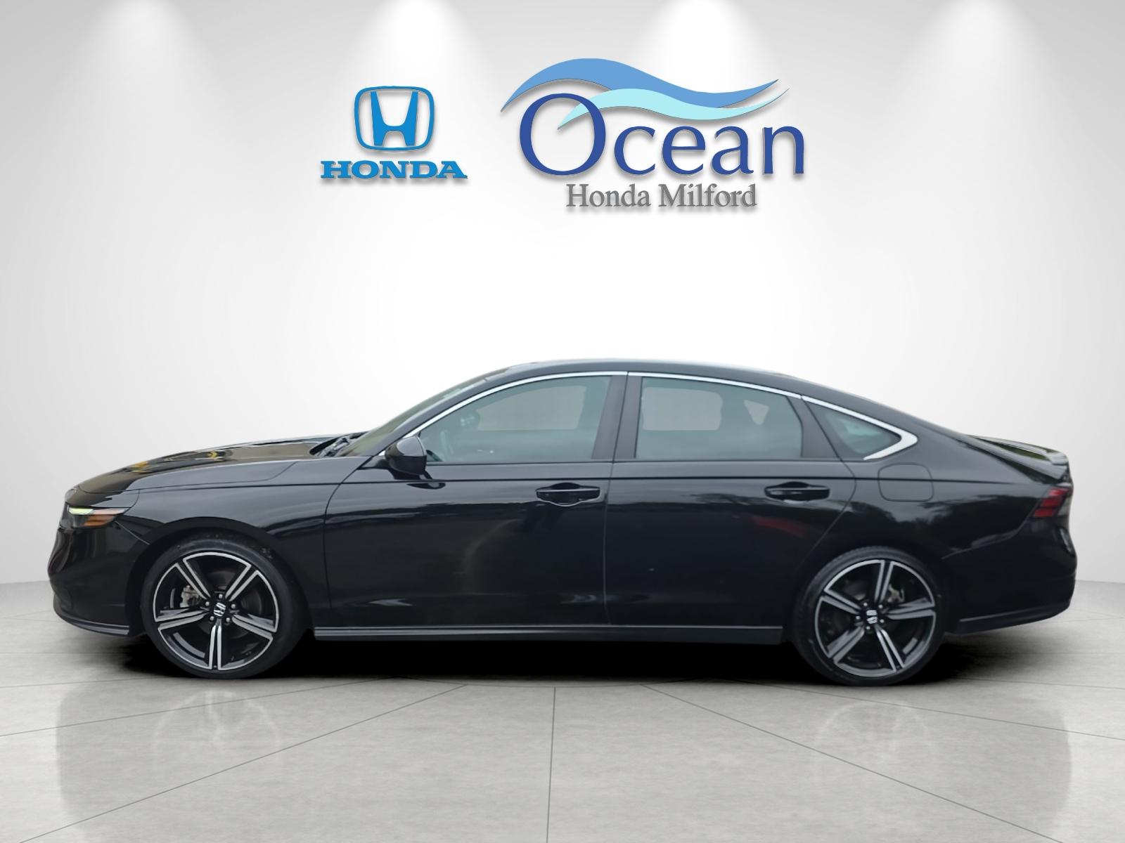 Used 2023 Crystal Black Pearl Honda Sport image 6