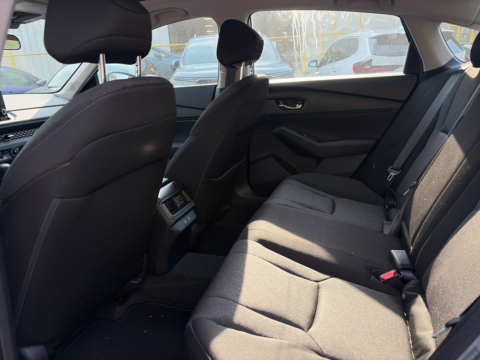 Used 2025 Silver Metallic Honda SE image 13