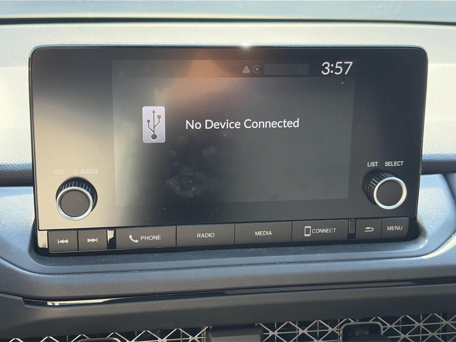 Used 2025 Silver Metallic Honda SE image 19
