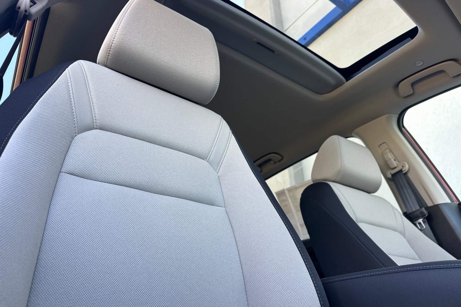 New 2027 Platinum White Pearl Honda EX AWD image 16