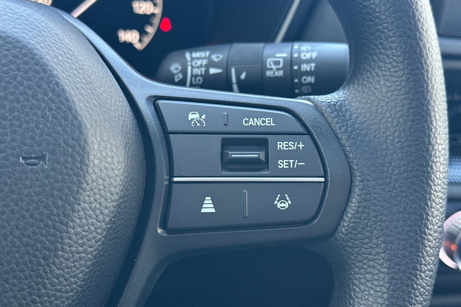 New 2027 Platinum White Pearl Honda EX AWD image 30