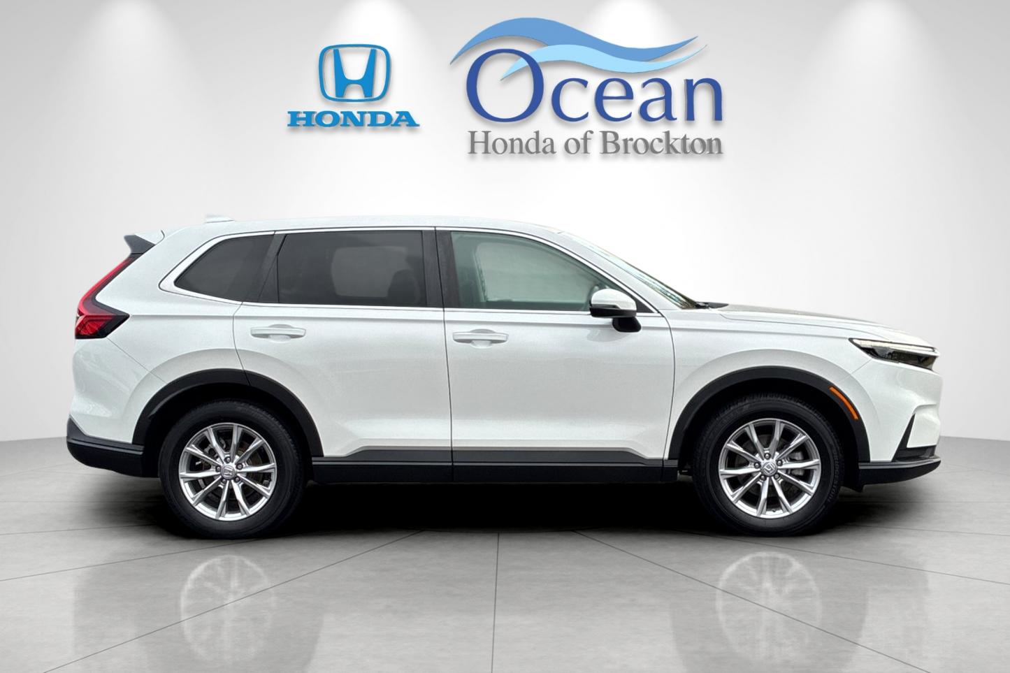 Used 2024 Platinum White Pearl Honda EX image 2