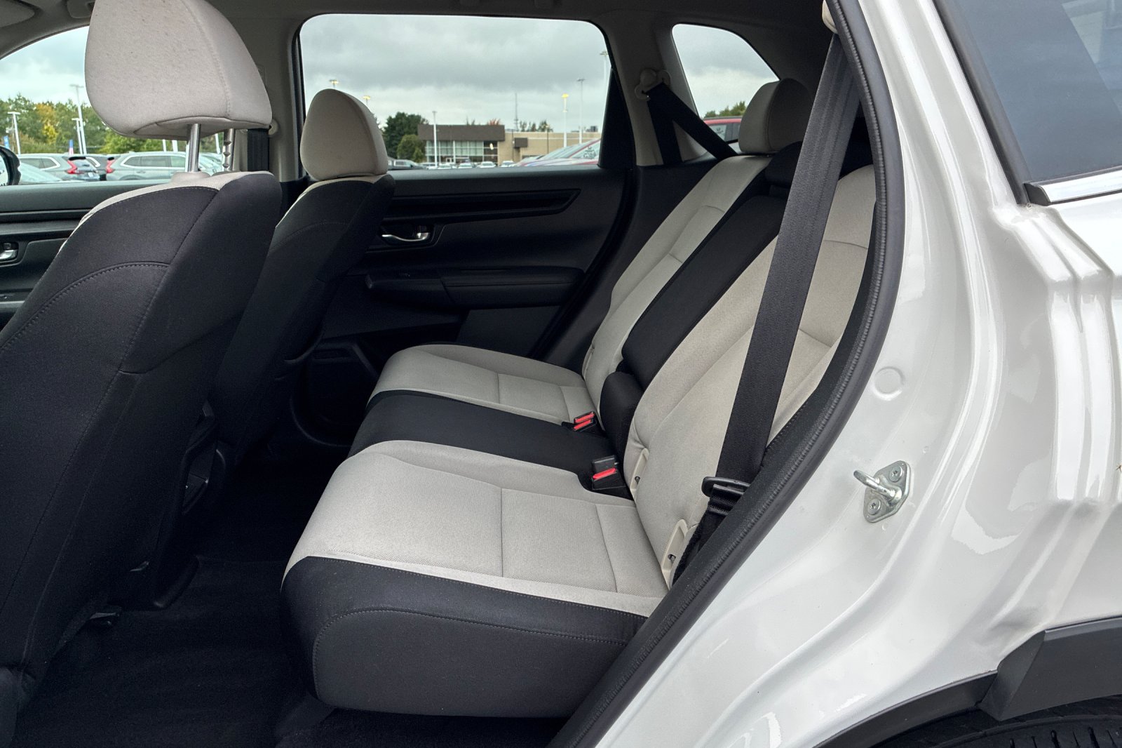 Used 2024 Platinum White Pearl Honda EX image 15