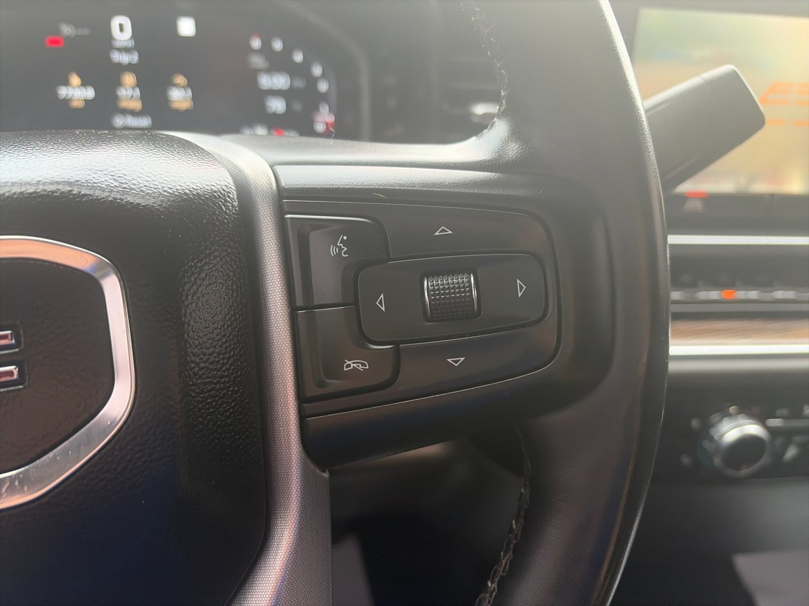 Used 2023 Titanium GMC Elevation image 30