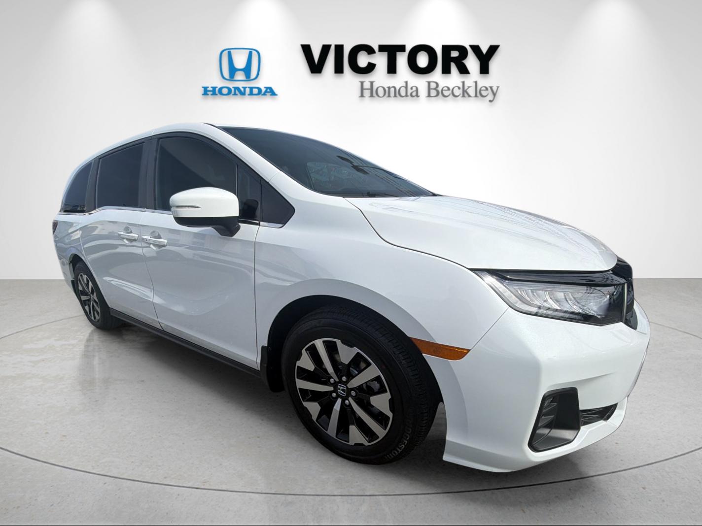 New 2026 Platinum White Pearl Honda EX-L image 7