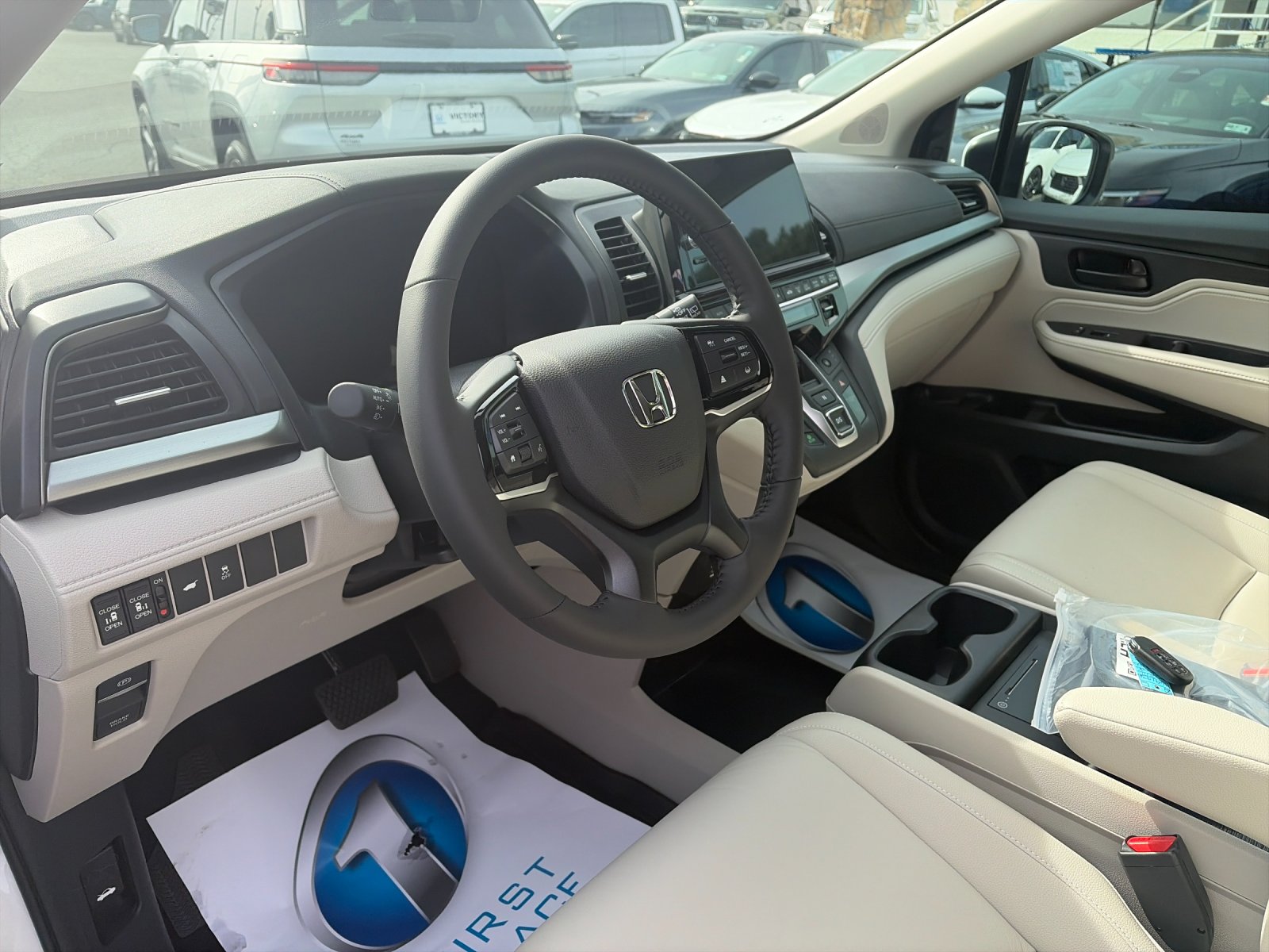 New 2026 Platinum White Pearl Honda EX-L image 11