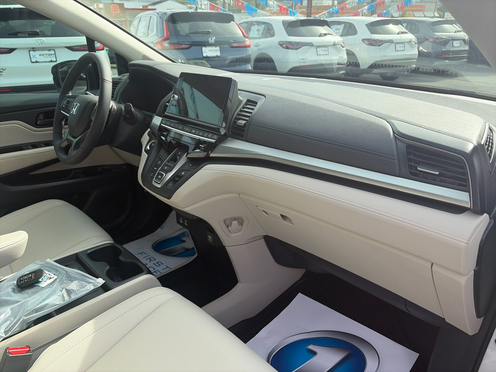 New 2026 Platinum White Pearl Honda EX-L image 19