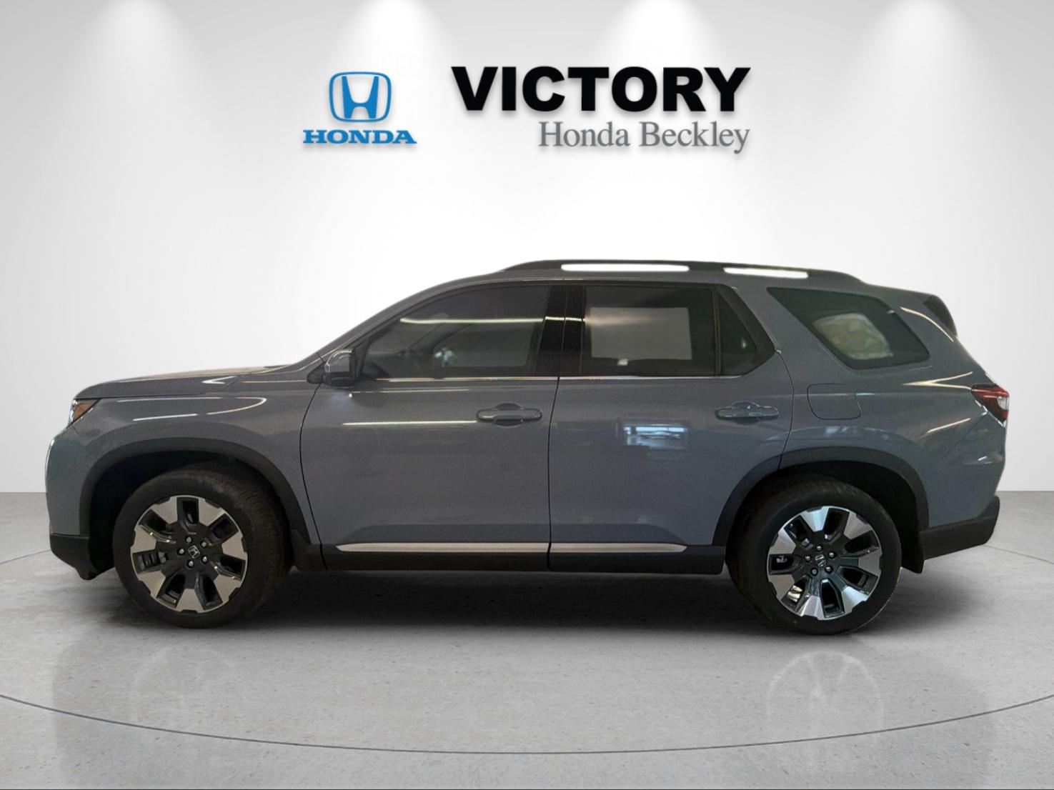 New 2026 Sonic Gray Pearl Honda AWD Elite image 2