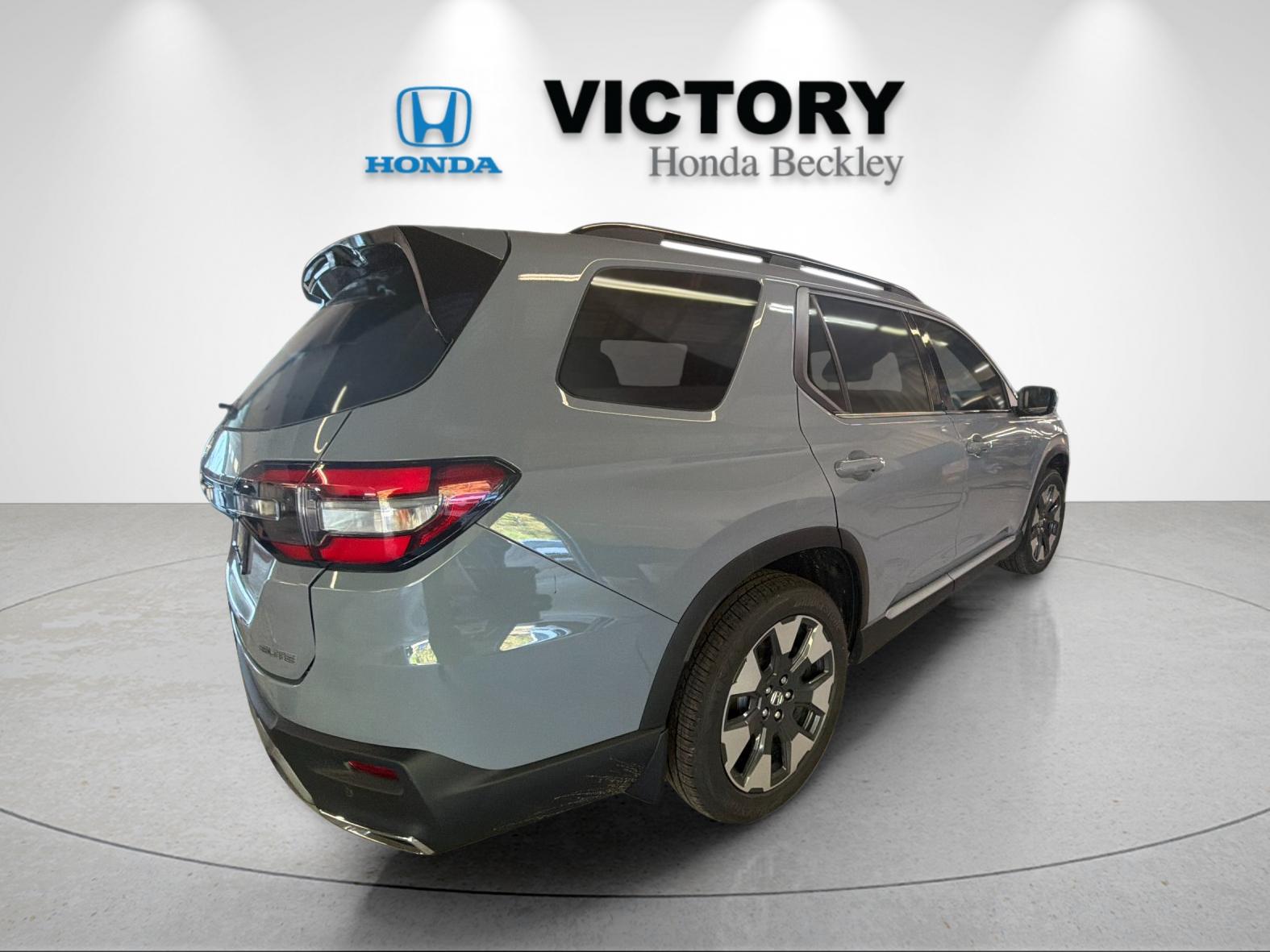 New 2026 Sonic Gray Pearl Honda AWD Elite image 5