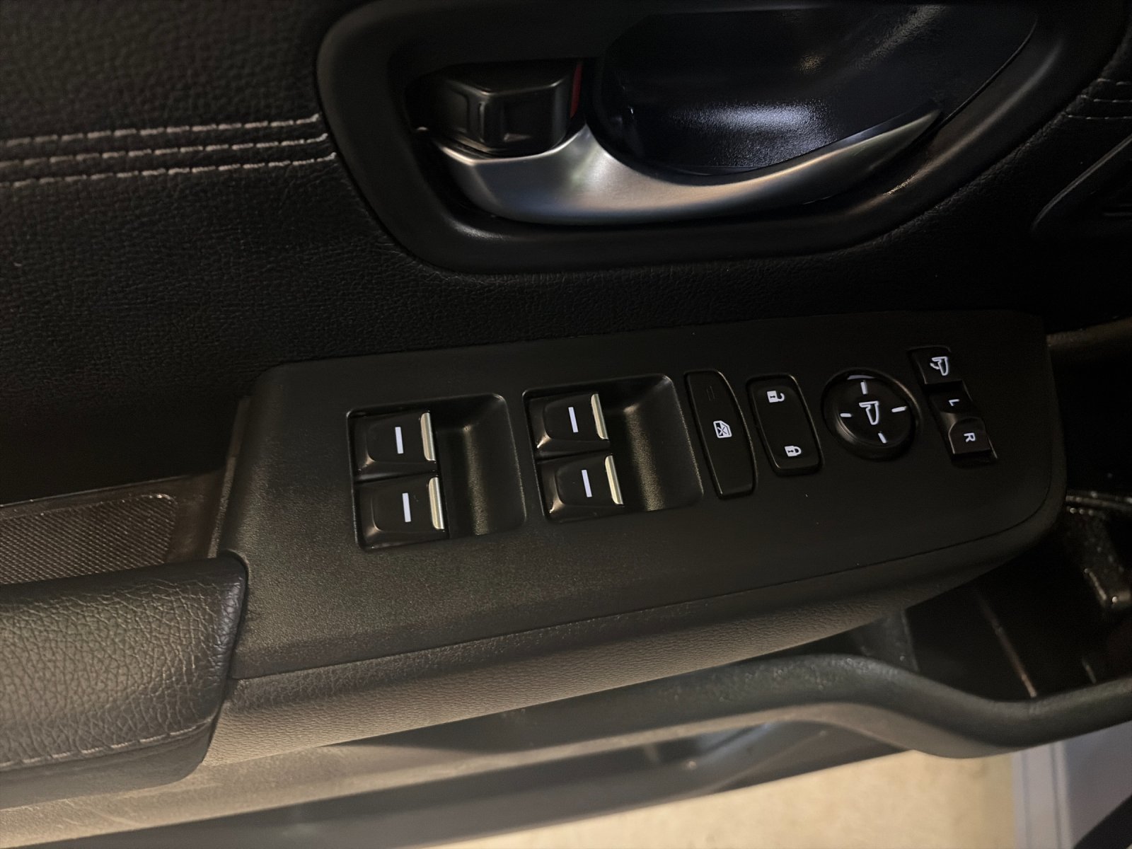New 2026 Sonic Gray Pearl Honda AWD Elite image 13