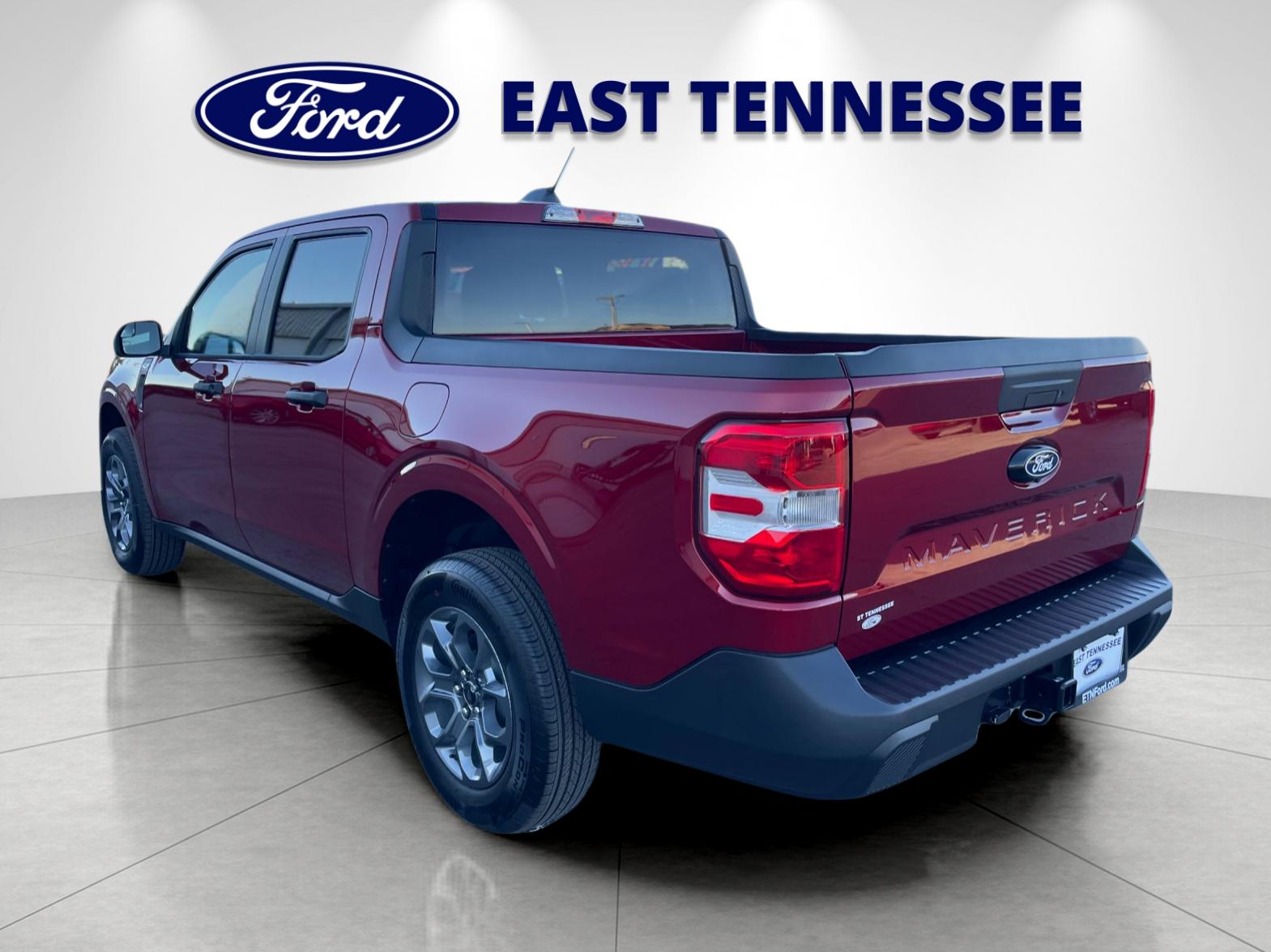 New 2026 Ruby Red Metallic Tinted Clearcoat Ford XLT image 5