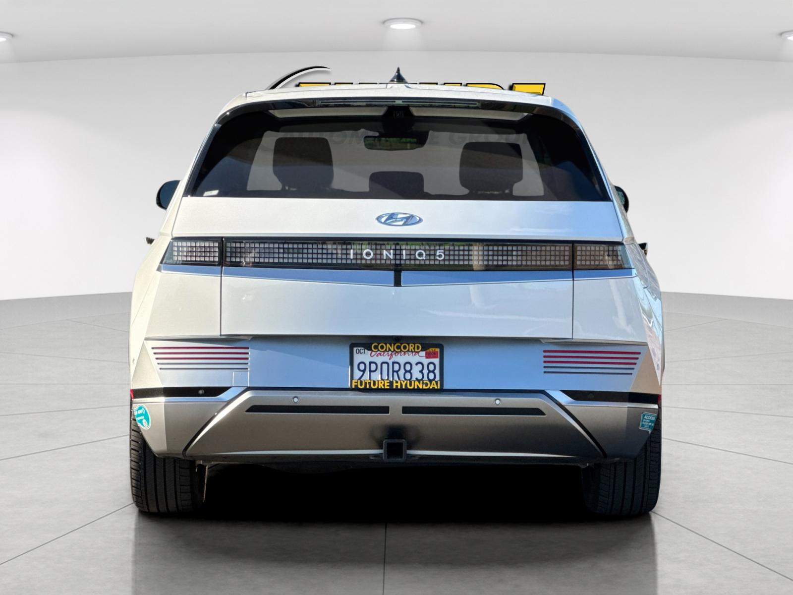 Used 2024 White Hyundai Limited image 4