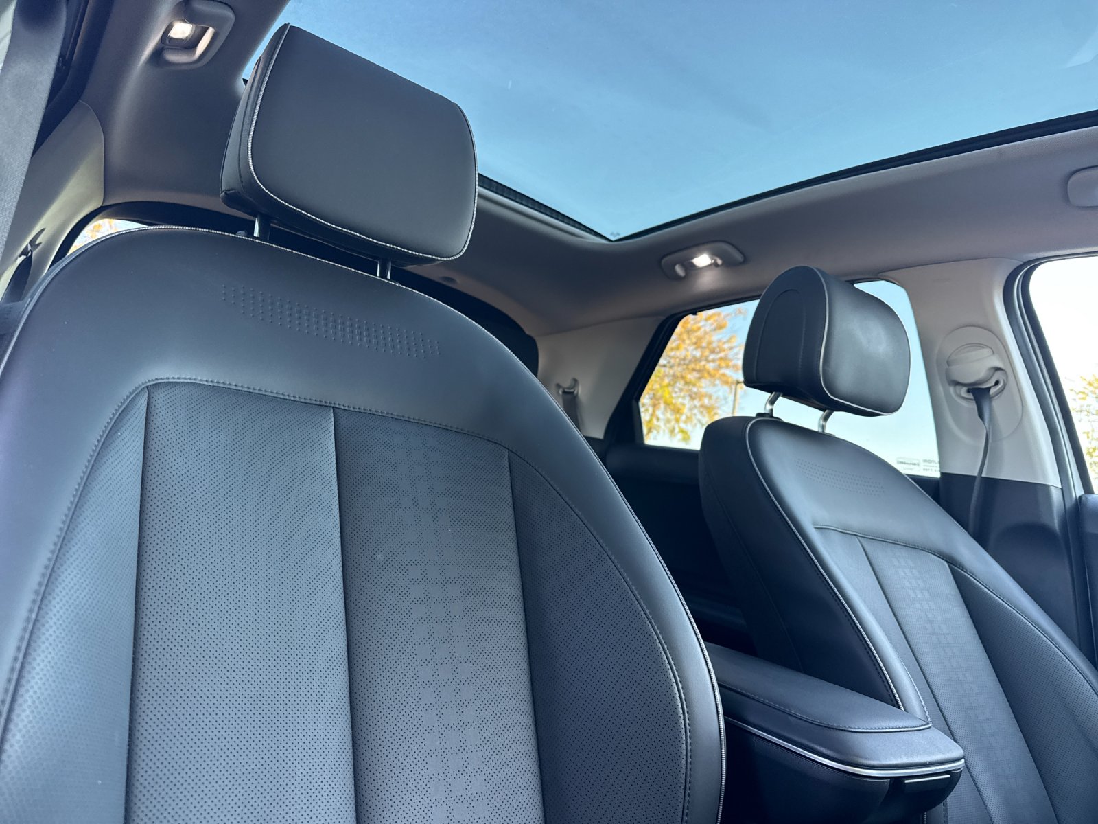 Used 2024 White Hyundai Limited image 16