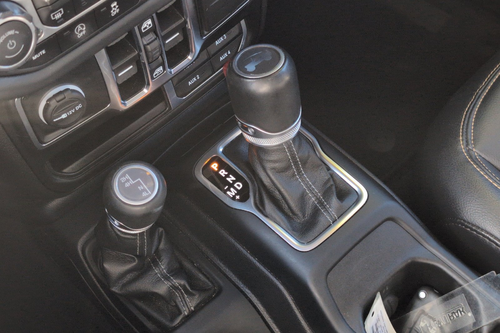 Used 2024 Black Jeep Sahara image 22
