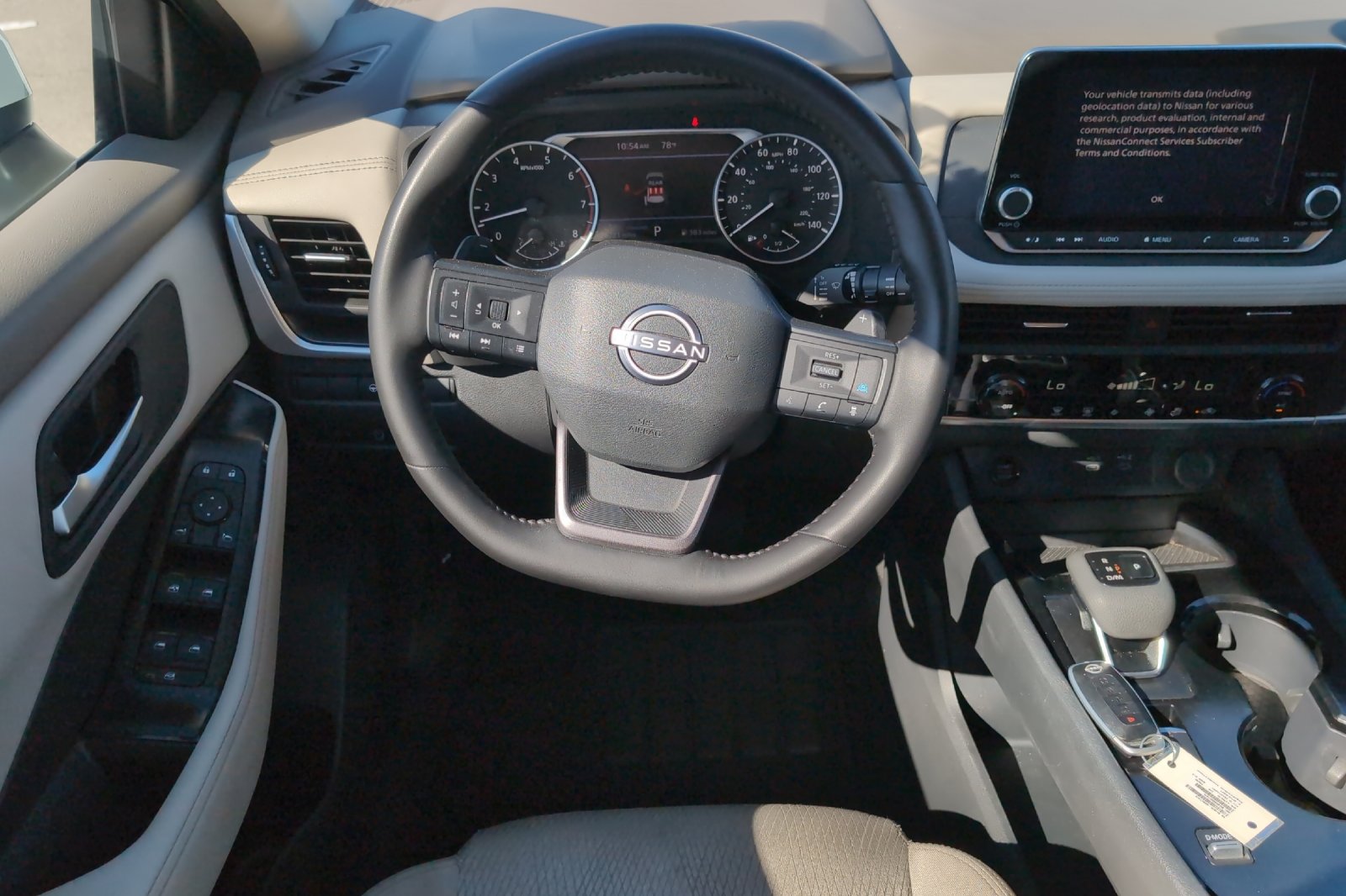 Used 2025 White Nissan SV image 15