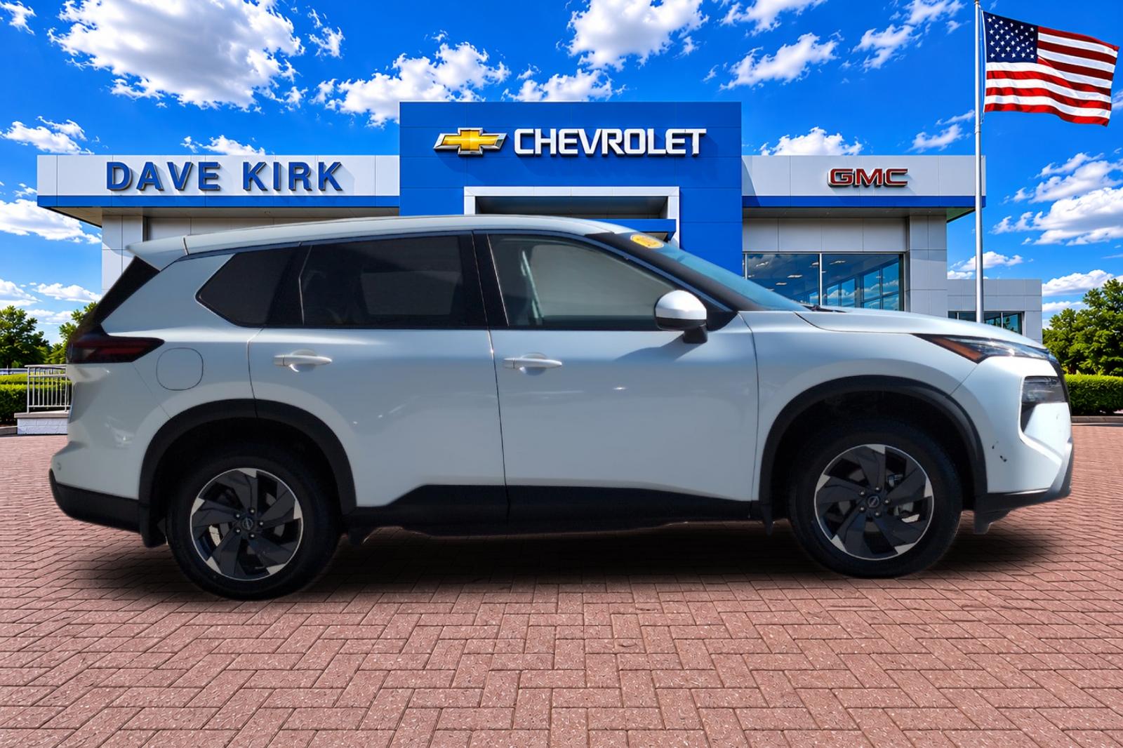 Used 2025 White Nissan SV image 2