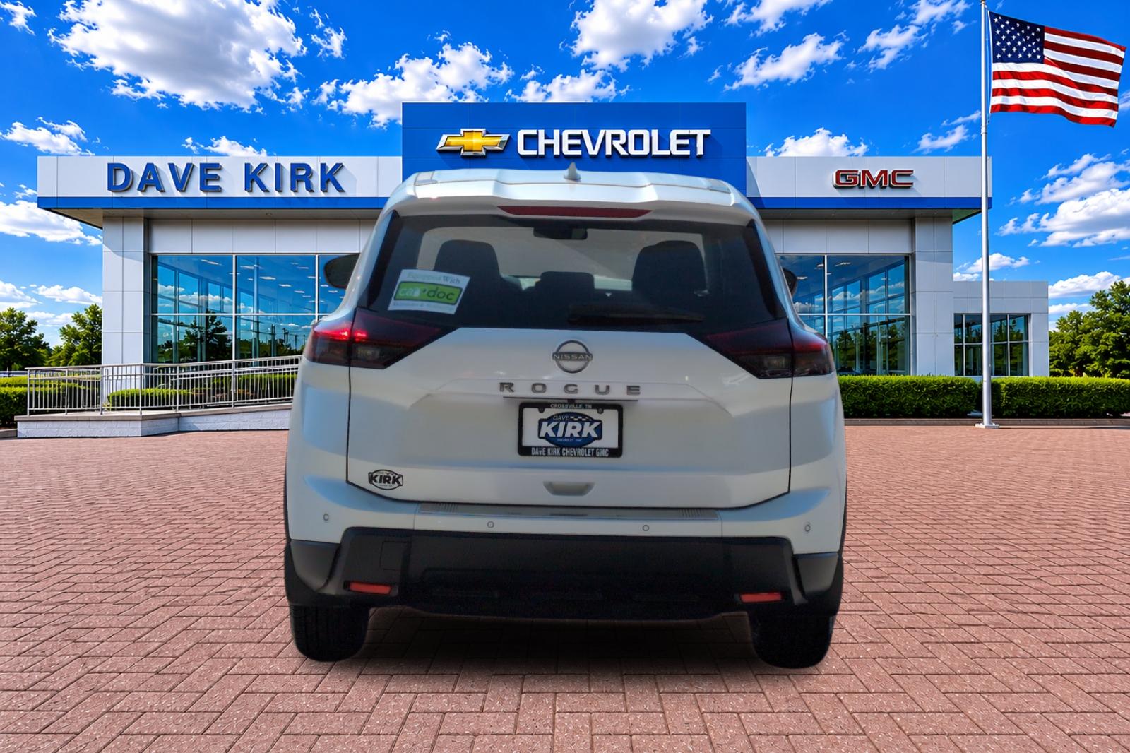 Used 2025 White Nissan SV image 4