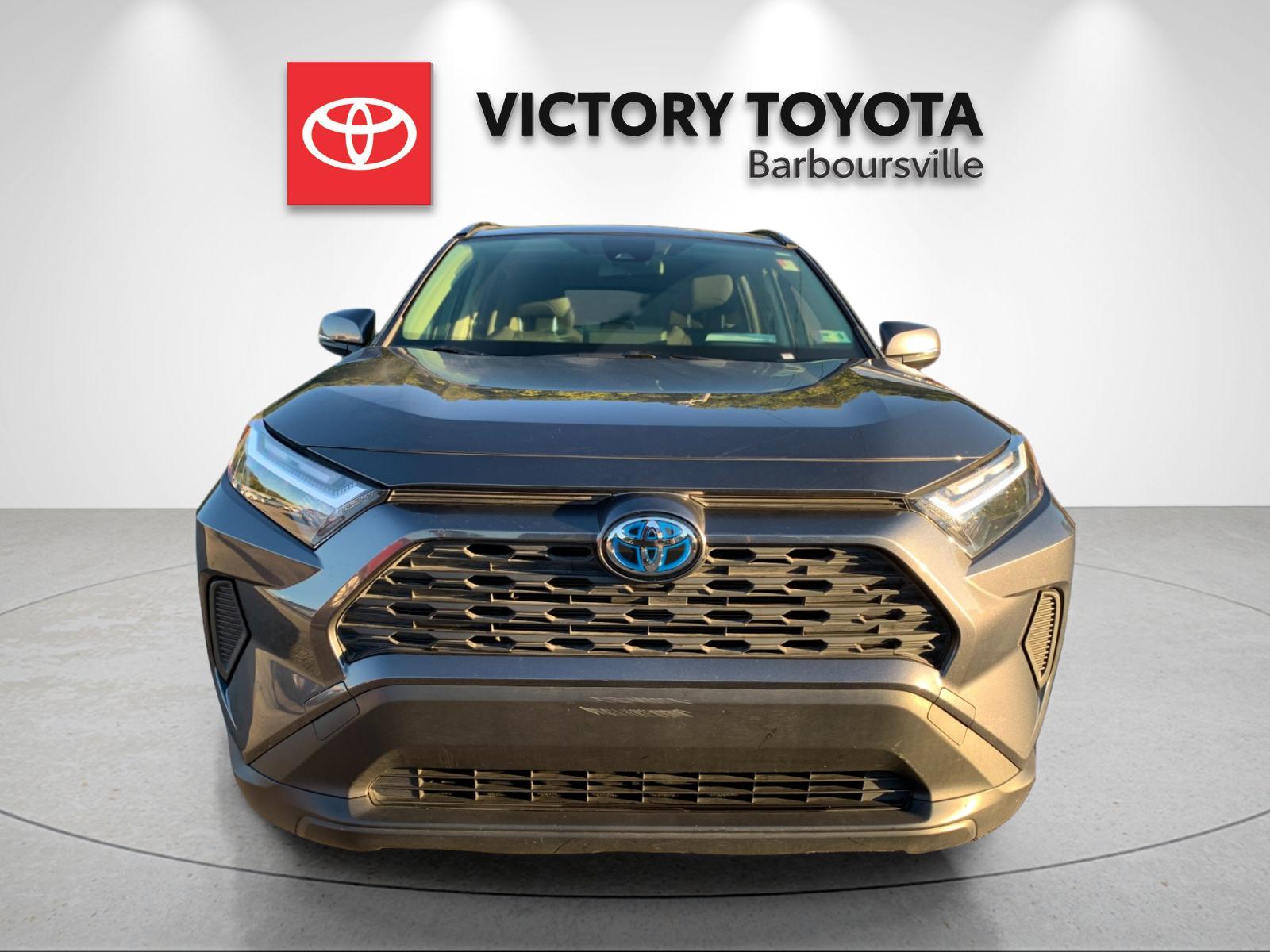 Certified Used 2022 Gray Toyota XLE image 8