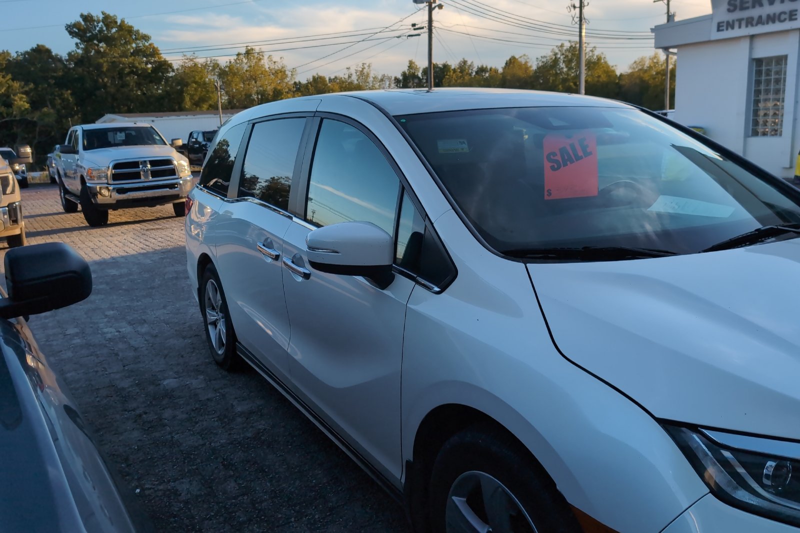 Used 2019 White Honda EX-L image 3