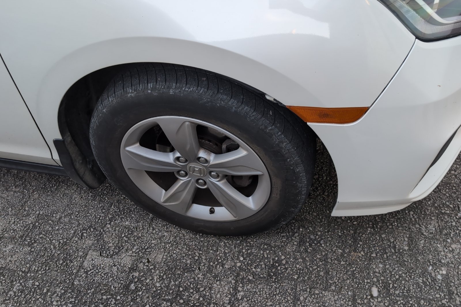 Used 2019 White Honda EX-L image 4