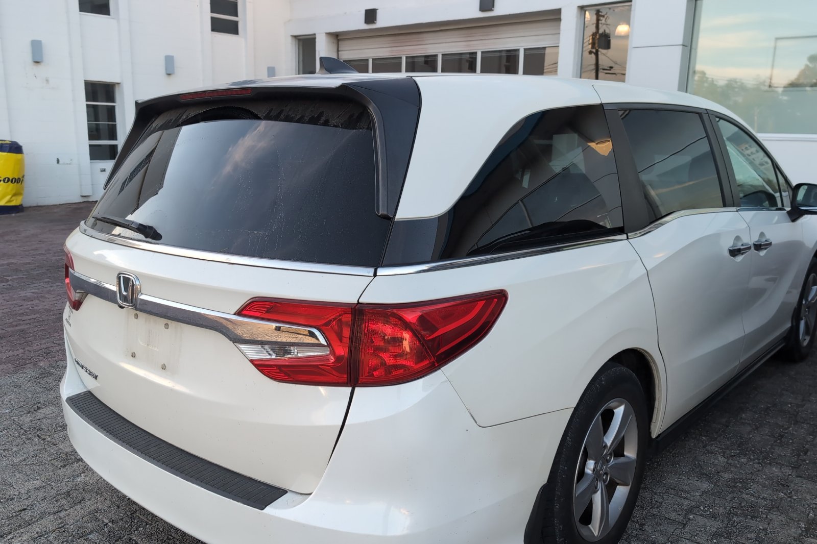 Used 2019 White Honda EX-L image 6