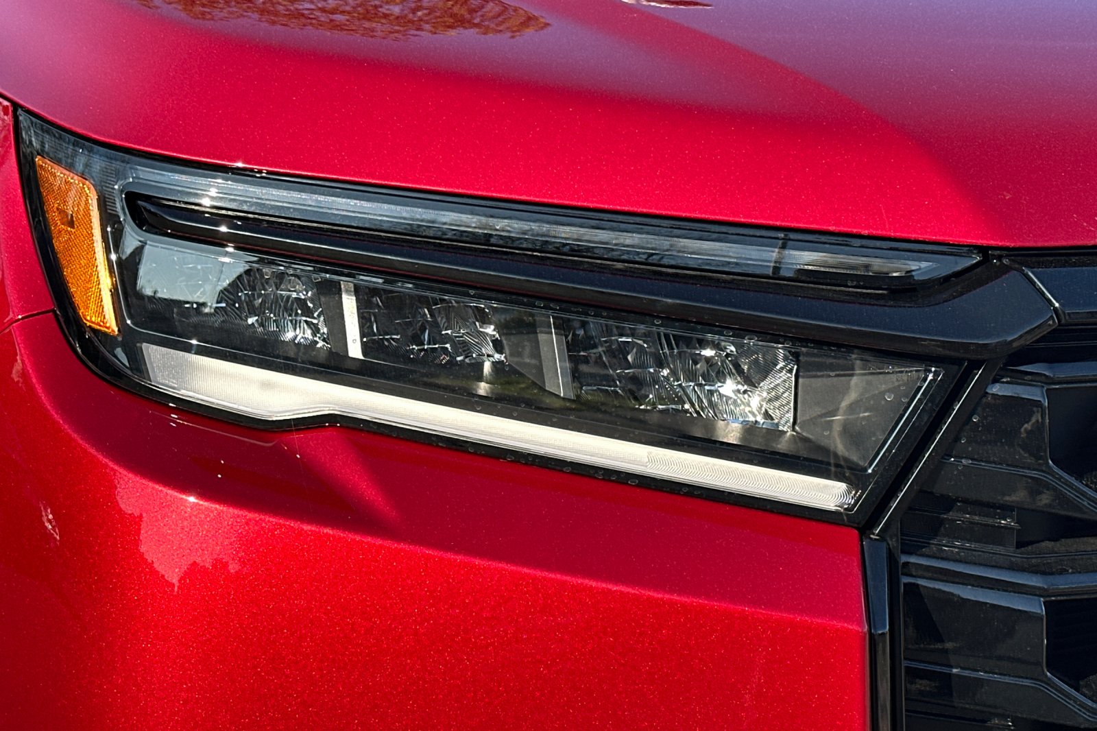 New 2026 Radiant Red Metallic II Honda Black Edition image 33