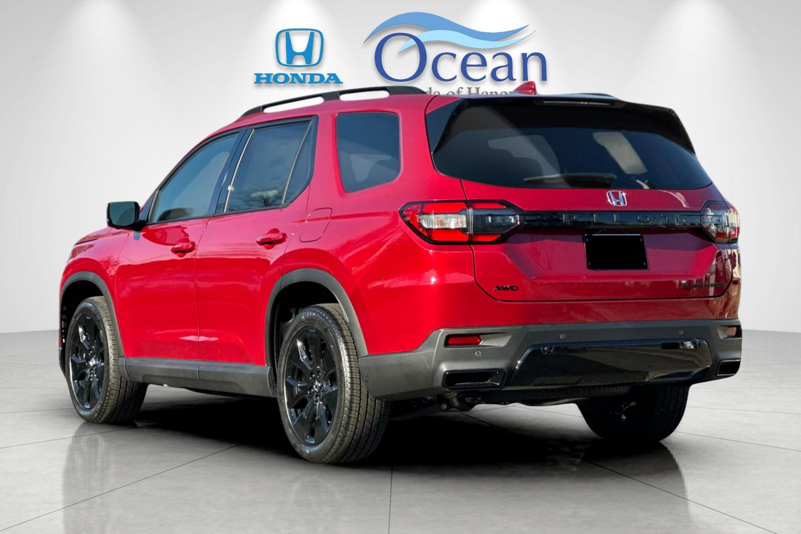 New 2026 Radiant Red Metallic II Honda Black Edition image 3