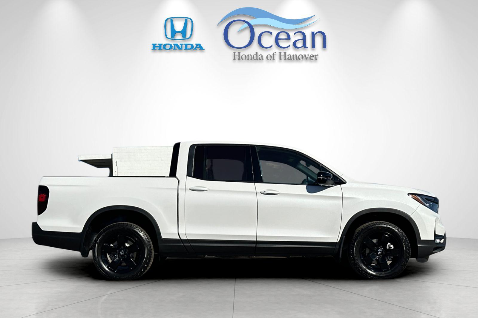 New 2026 Platinum White Pearl Honda Black Edition image 6