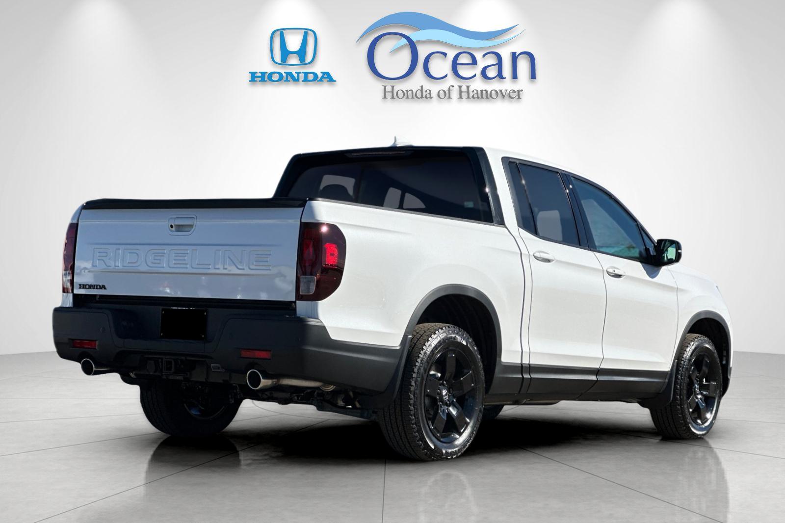 New 2026 Platinum White Pearl Honda Black Edition image 5