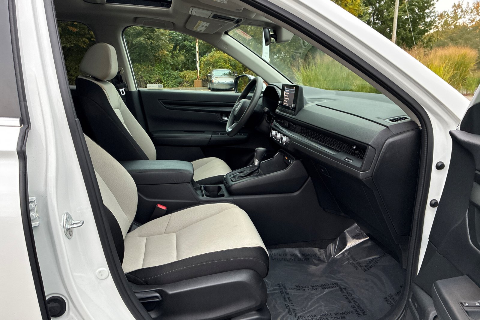 Used 2024 Platinum White Pearl Honda EX image 22