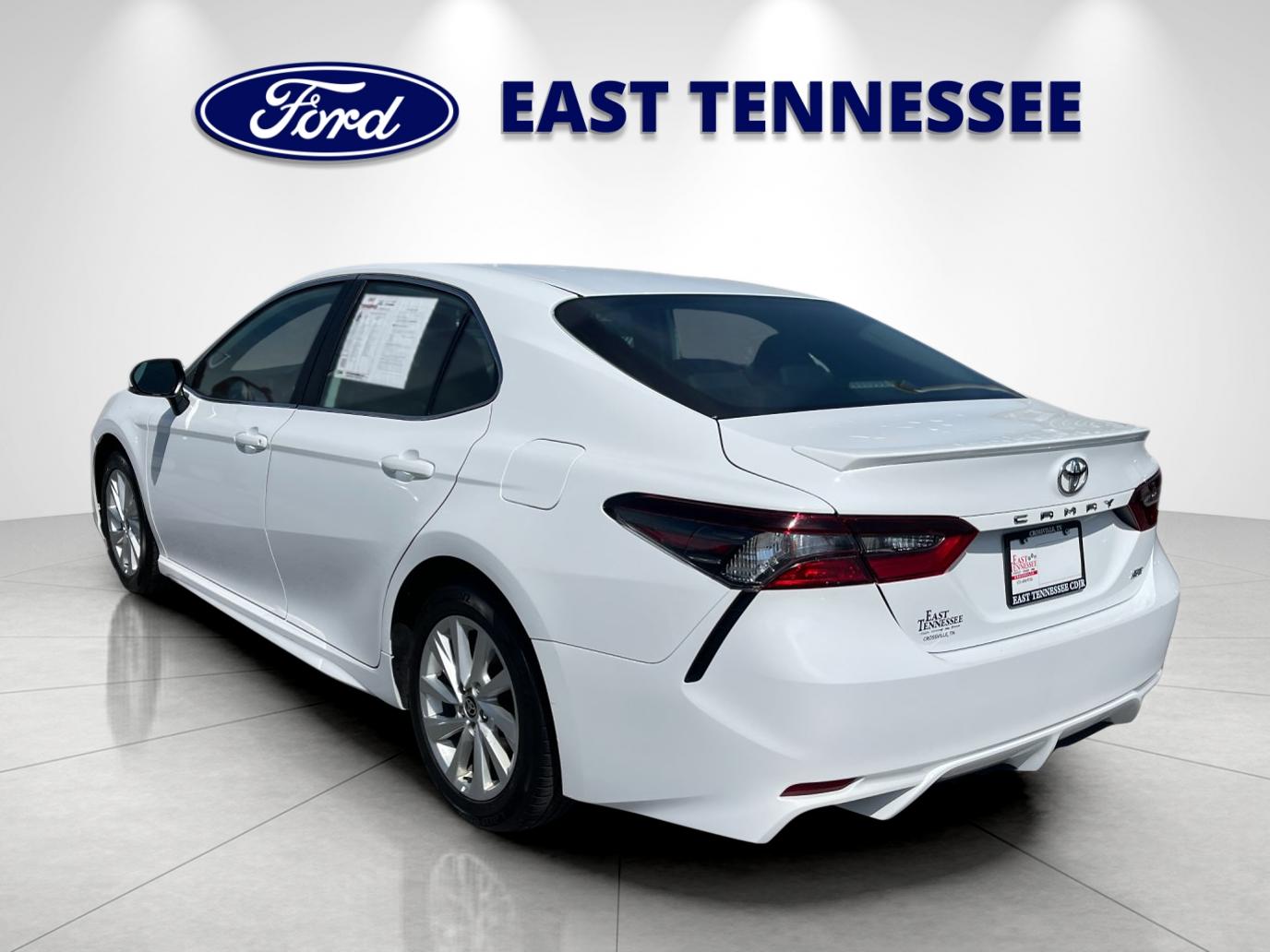 Used 2024 White Toyota SE image 5