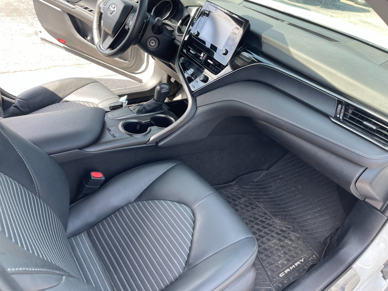 Used 2024 White Toyota SE image 18