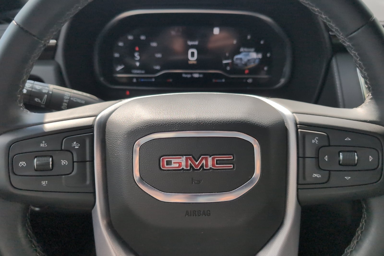Used 2023 White GMC SLE image 26