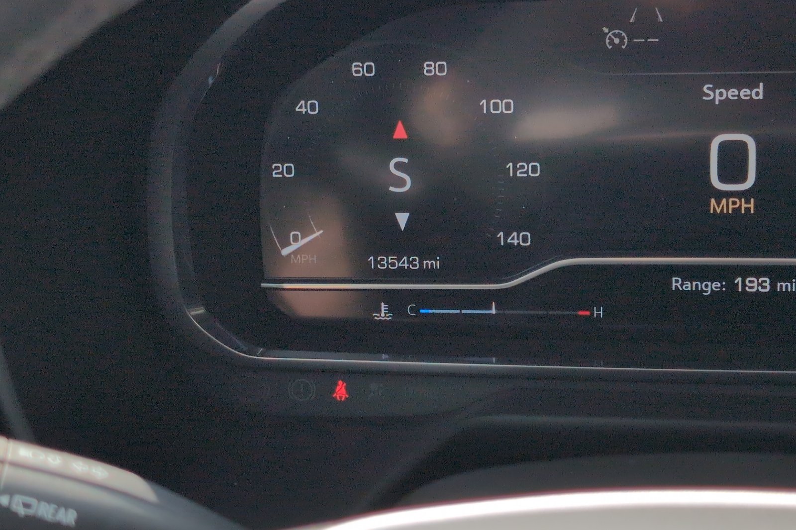 Used 2023 White GMC SLE image 28