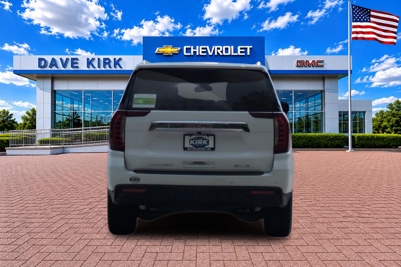 Used 2023 White GMC SLE image 4