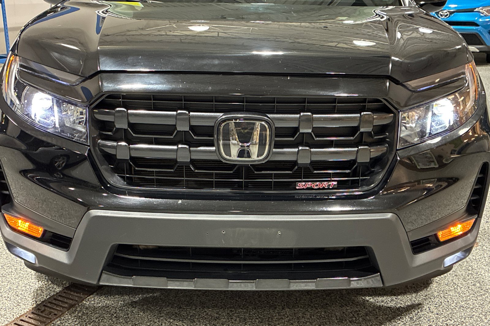 Used 2025 Crystal Black Honda Sport image 41