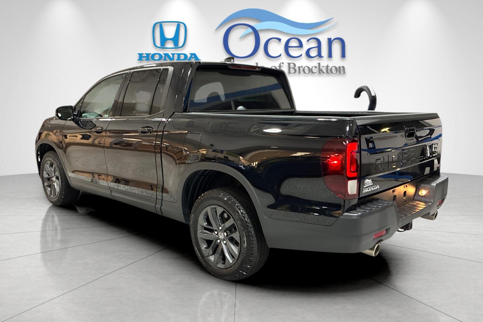 Used 2025 Crystal Black Honda Sport image 5