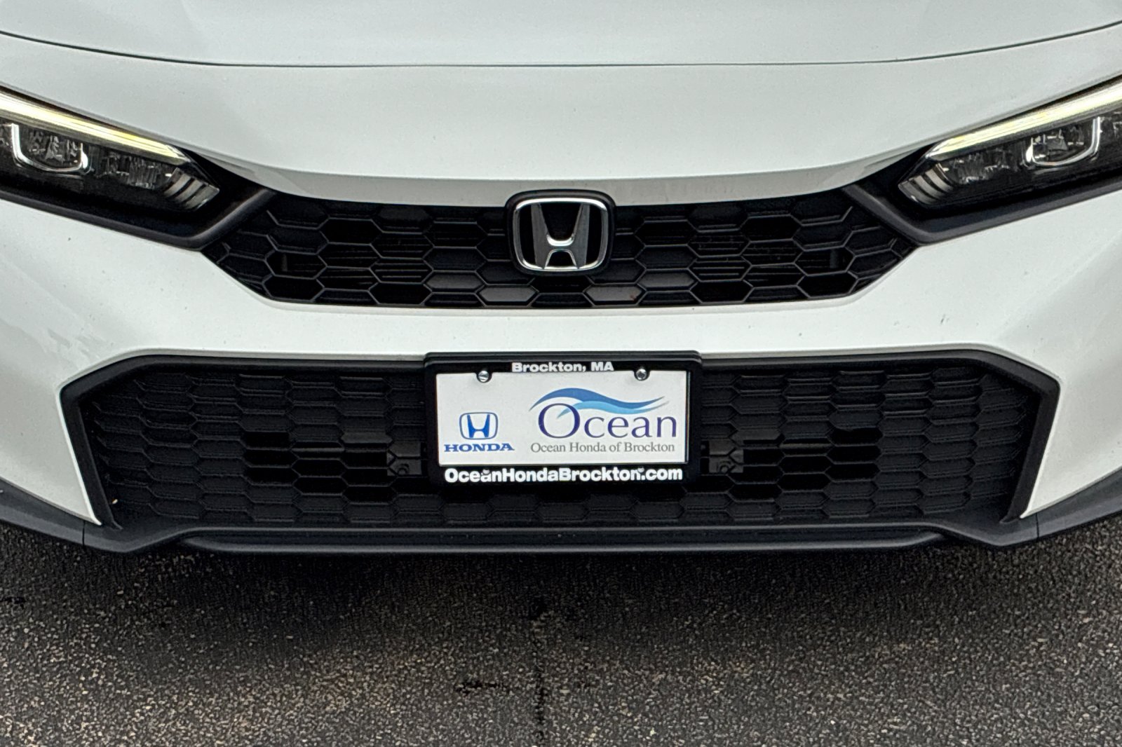 Used 2025 Platinum White Pearl Honda LX image 40