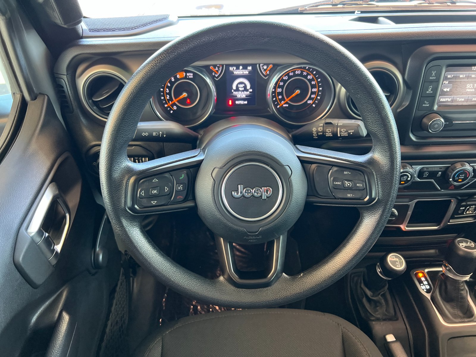 Used 2018 Gray Jeep Unlimited Sport image 13