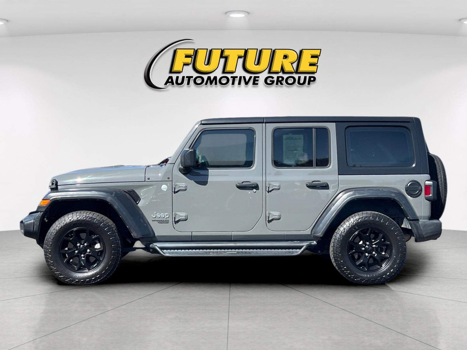 Used 2018 Gray Jeep Unlimited Sport image 6