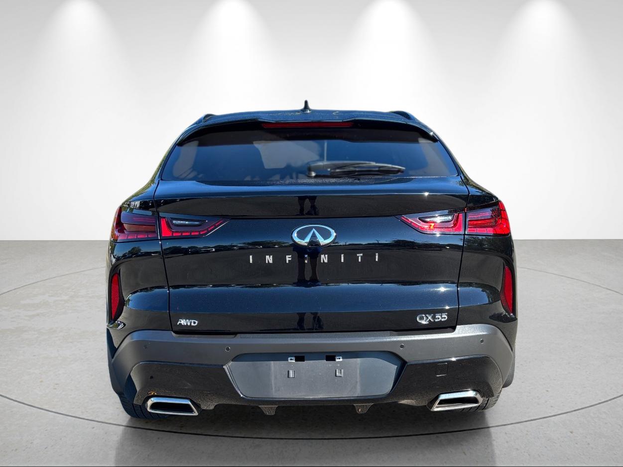 Certified Used 2023 Black Obsidian INFINITI LUXE image 4