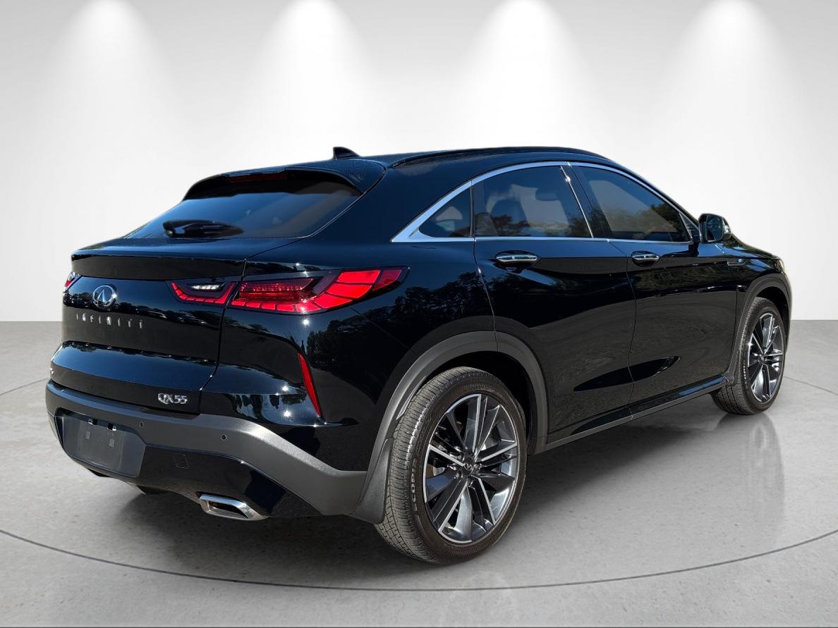Certified Used 2023 Black Obsidian INFINITI LUXE image 5