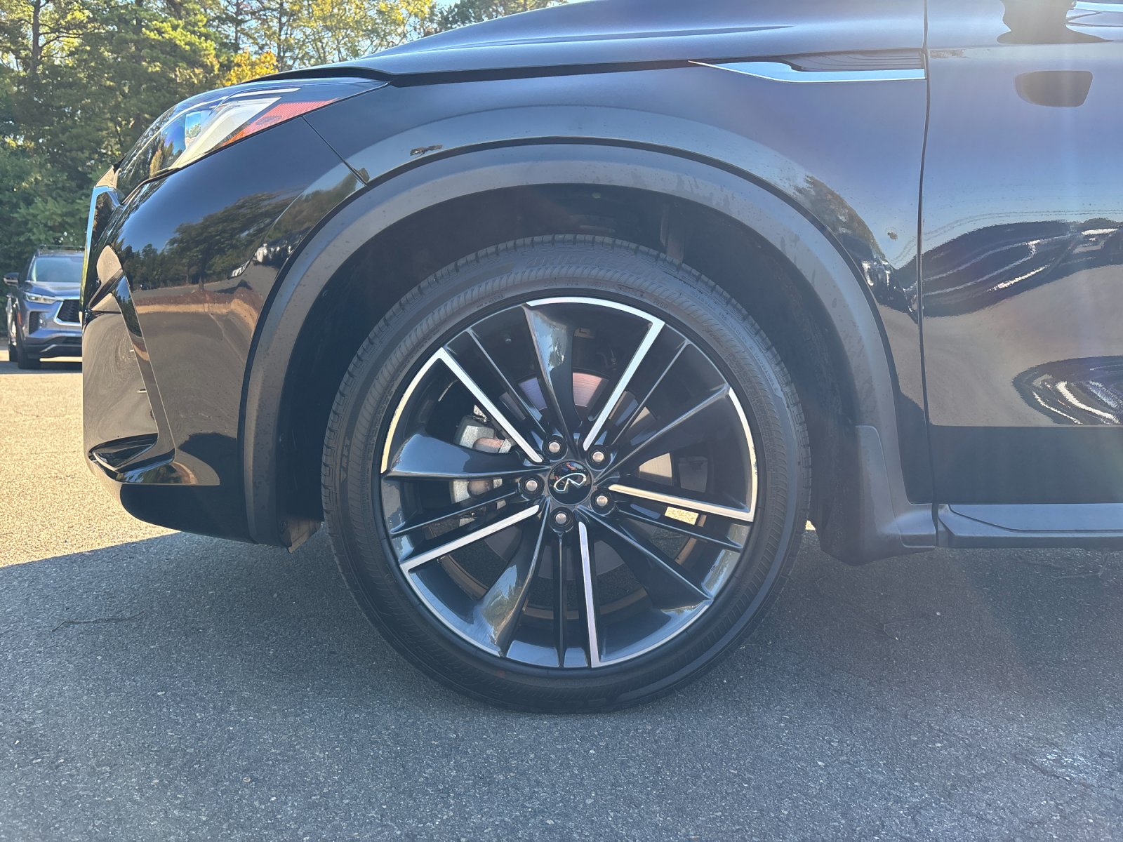 Certified Used 2023 Black Obsidian INFINITI LUXE image 9