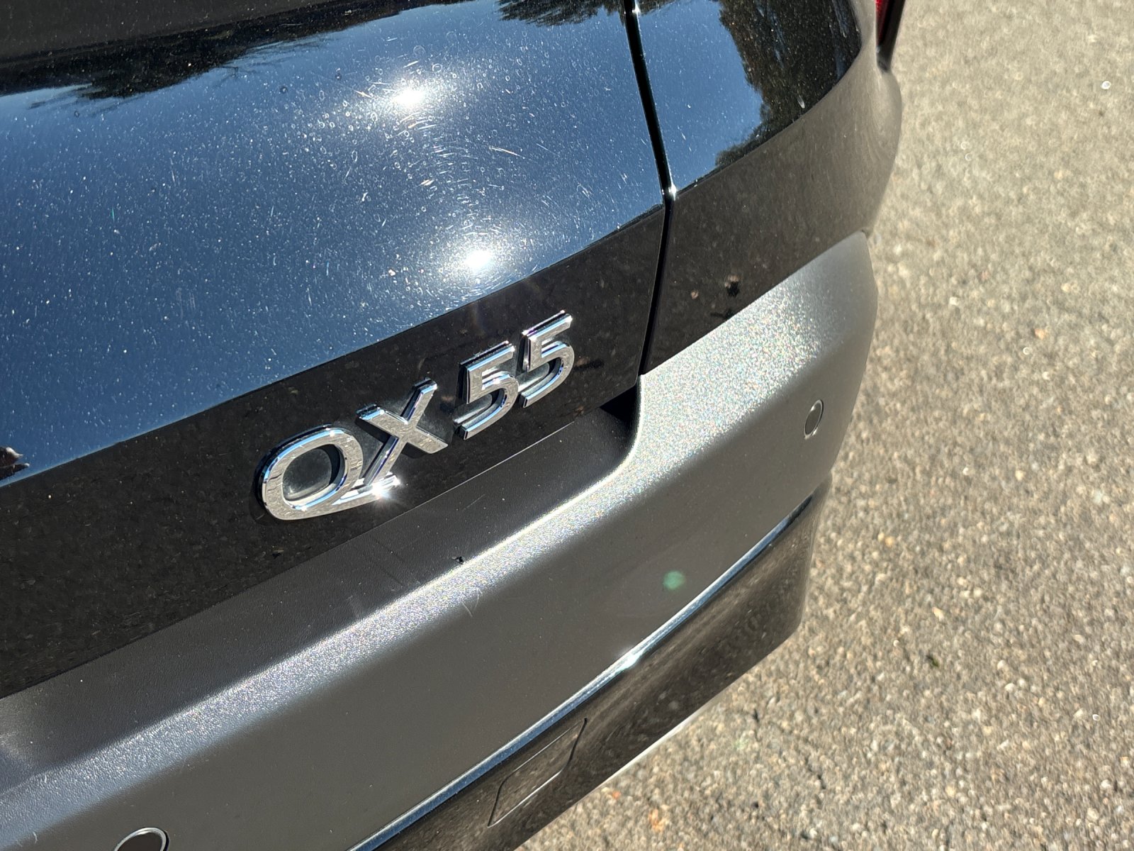Certified Used 2023 Black Obsidian INFINITI LUXE image 10