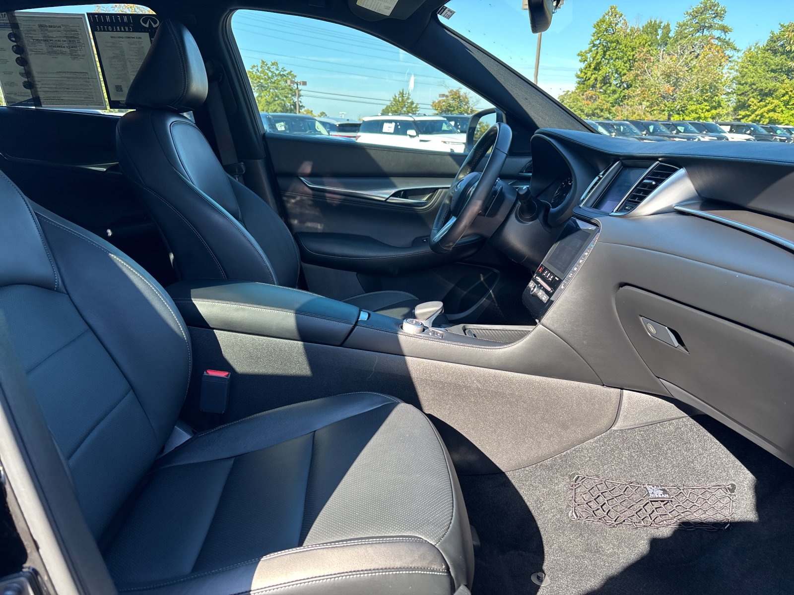 Certified Used 2023 Black Obsidian INFINITI LUXE image 38
