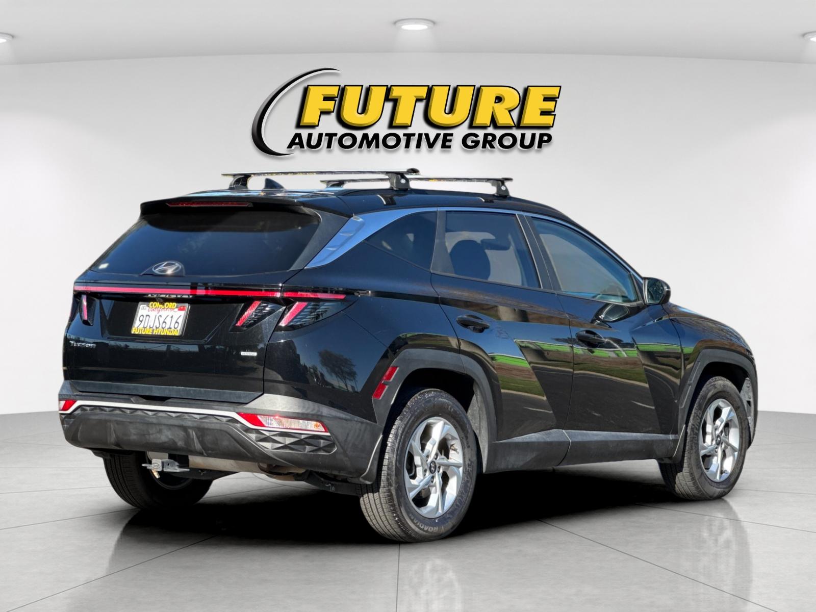 Certified Used 2022 Black Hyundai SEL image 3