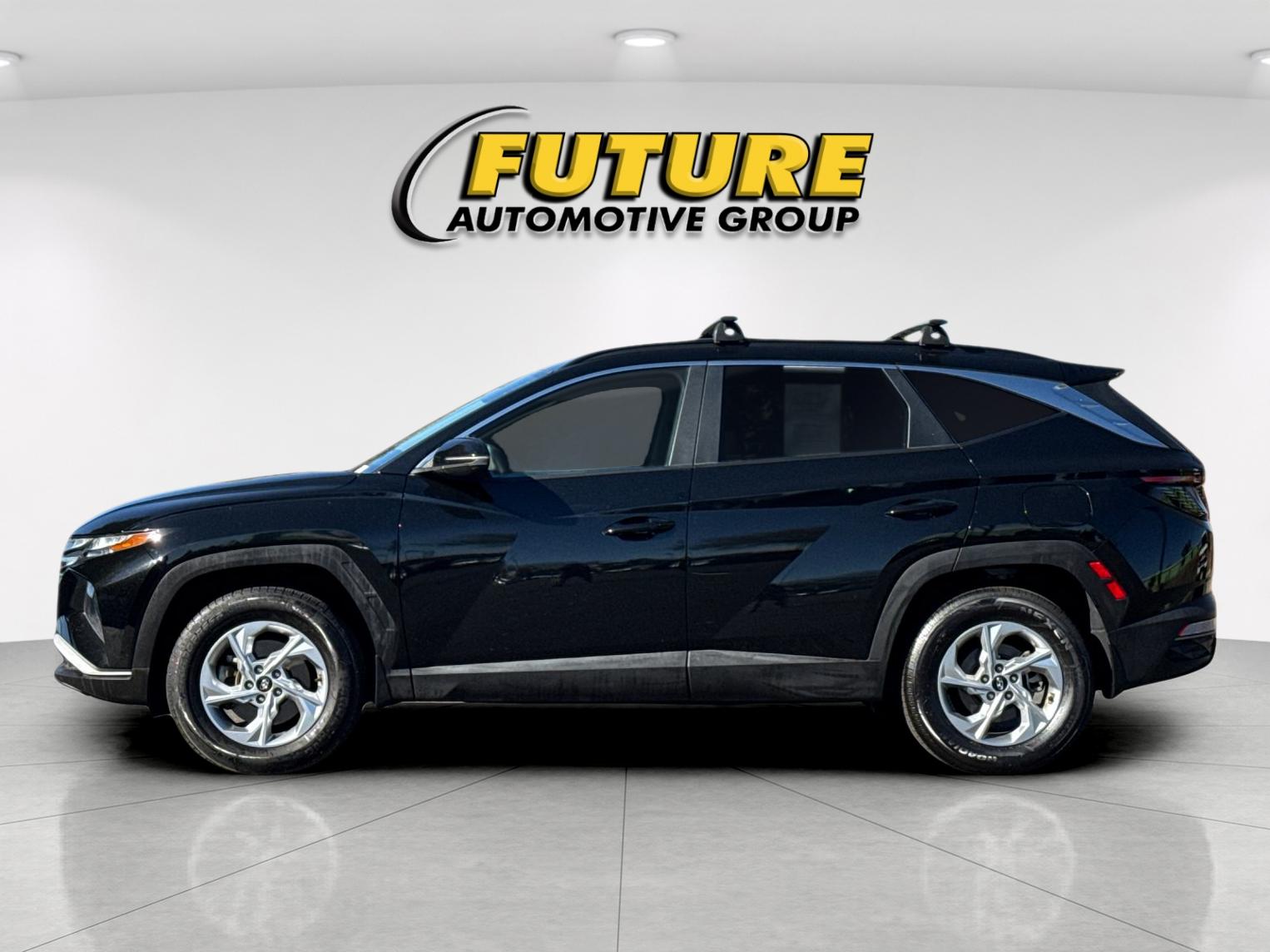 Certified Used 2022 Black Hyundai SEL image 6
