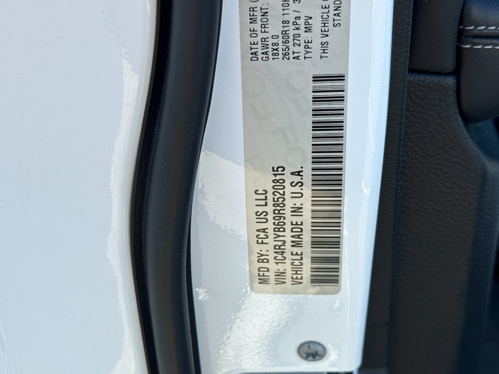 Used 2024 White Jeep 4xe image 28