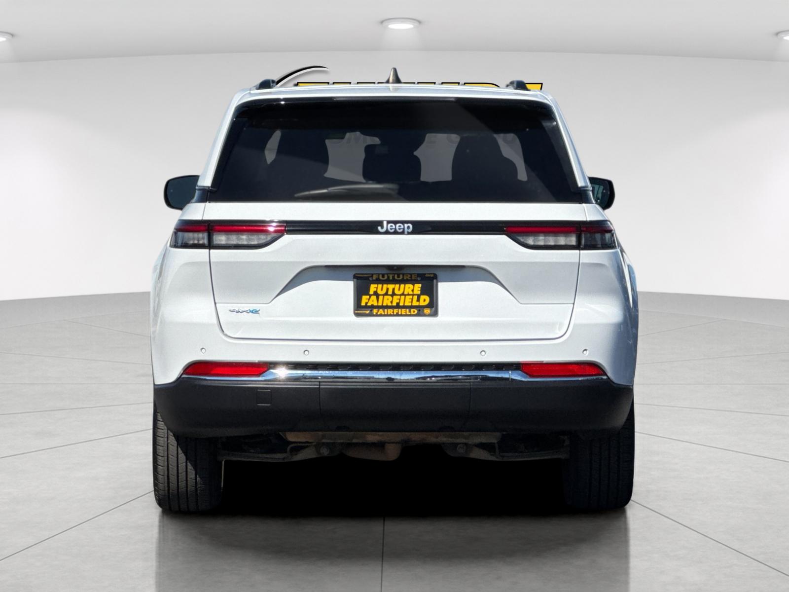 Used 2024 White Jeep 4xe image 4