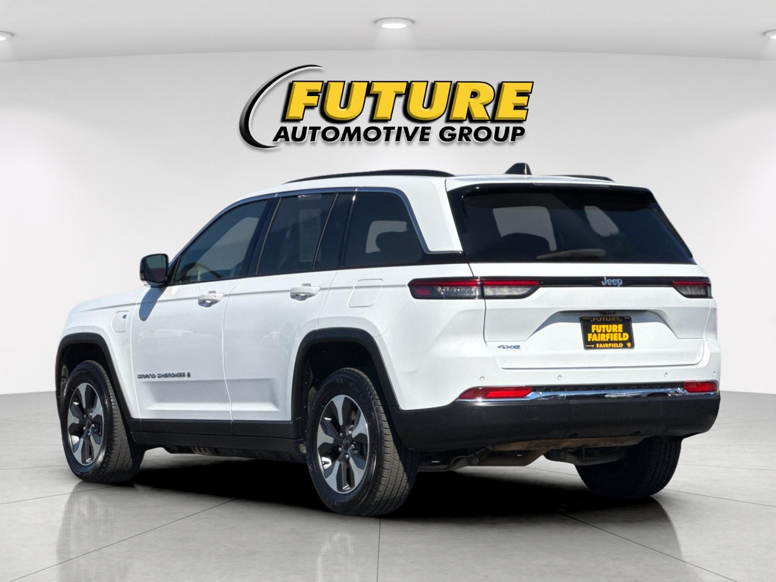 Used 2024 White Jeep 4xe image 5